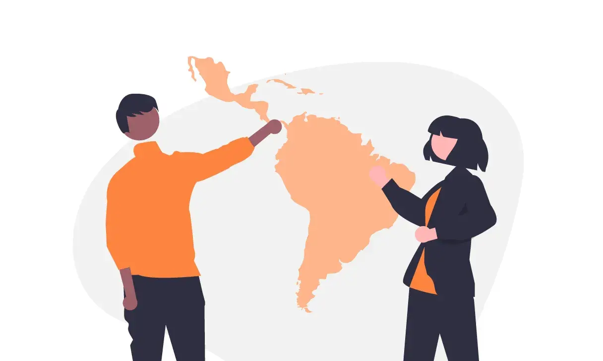 "Equipo colaborando en estrategias de expansión en un mapa de América Latina, reflejando el enfoque global de nuestra empresa